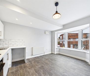 1 bedroom apartment to rent - Photo 2