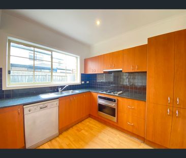 9/20 Kensington Place, Wantirna South, Vic 3152 - Photo 4