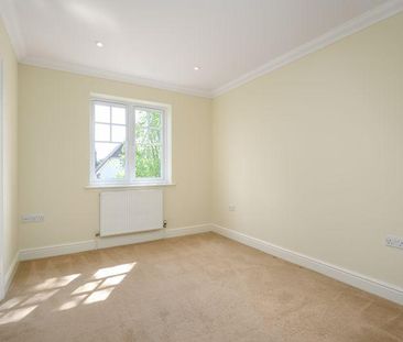 4 bedroom detached house to rent - Photo 5