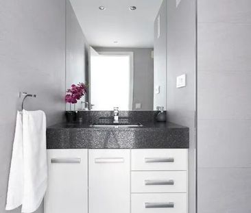 Calle de Raimundo Fernández Villaverde, Madrid, Community of Madrid... - Photo 6