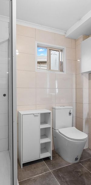 COSY LIVING - $380pw including all the bills! - Photo 1