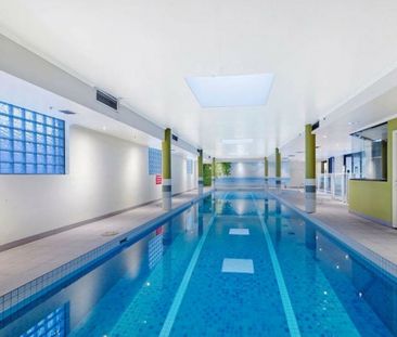 Conveniently Located Modern Unit! - Photo 2