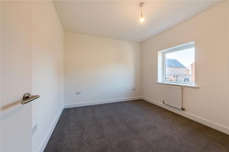 3 bedroom detached house to rent - Photo 4