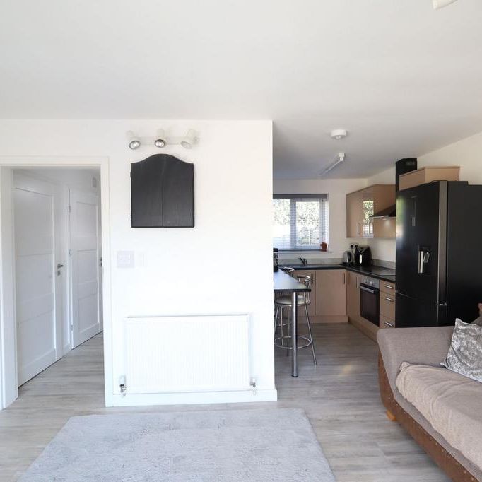 2 bedroom end of terrace house to rent - Photo 1