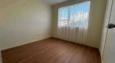 Three-Bedroom Home Close to Schools, Shops and... - Photo 3