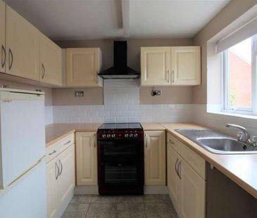 Challenger Close, Malvern, WR14 - Photo 5