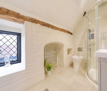 Wyatts Close, Godalming, Surrey, GU7 - Photo 1