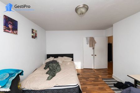 746 de Longpré - Photo 3