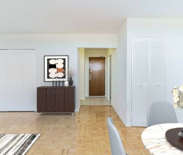 For Lease - 485 Eglinton Avenue Unit# 403, Toronto, Ontario - Photo 2