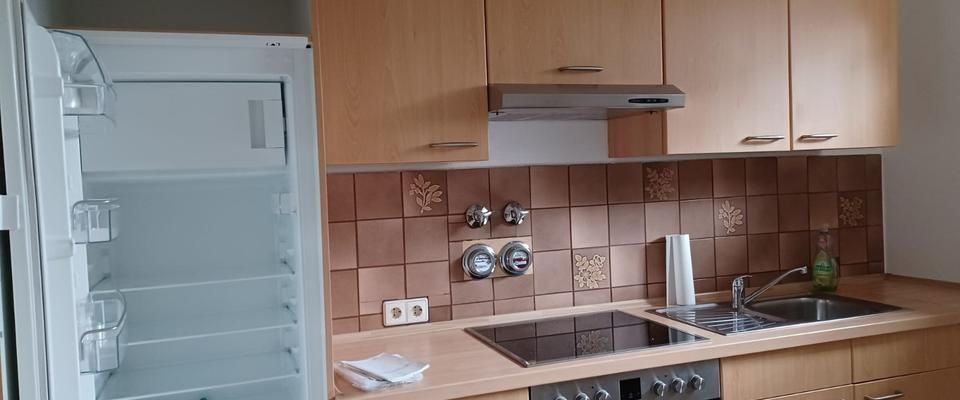 Bin-Sponsheim,1 Zimmer, Küche, großes Bad, EBK und große Terasse - Photo 1