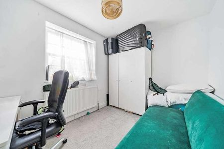 East Acton, East Acton, W12 - Photo 3