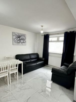 6 bedroom terraced house to rent - Photo 1