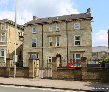 2 bedroom flat to rent - Photo 6