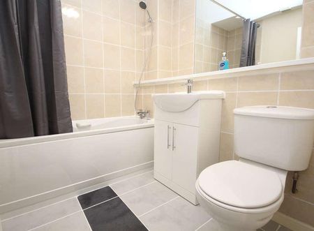 Barton Court, Fauldhouse, EH47 - Photo 5