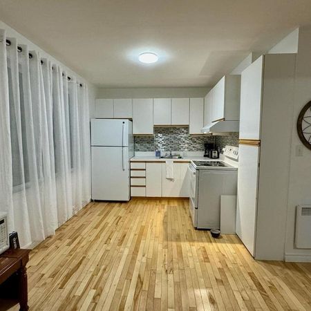 Logement 4 1/2 ( tout inclus) dispo 1ier février - Photo 3