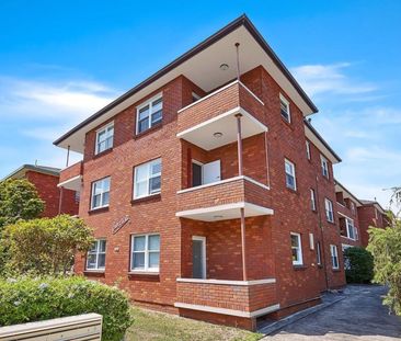 Spacious 2-Bedroom Apartment in Prime Location - Photo 5