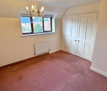 3 bedroom semi-detached house to rent - Photo 5