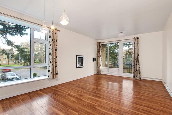 2 bedroom flat to rent - Photo 1