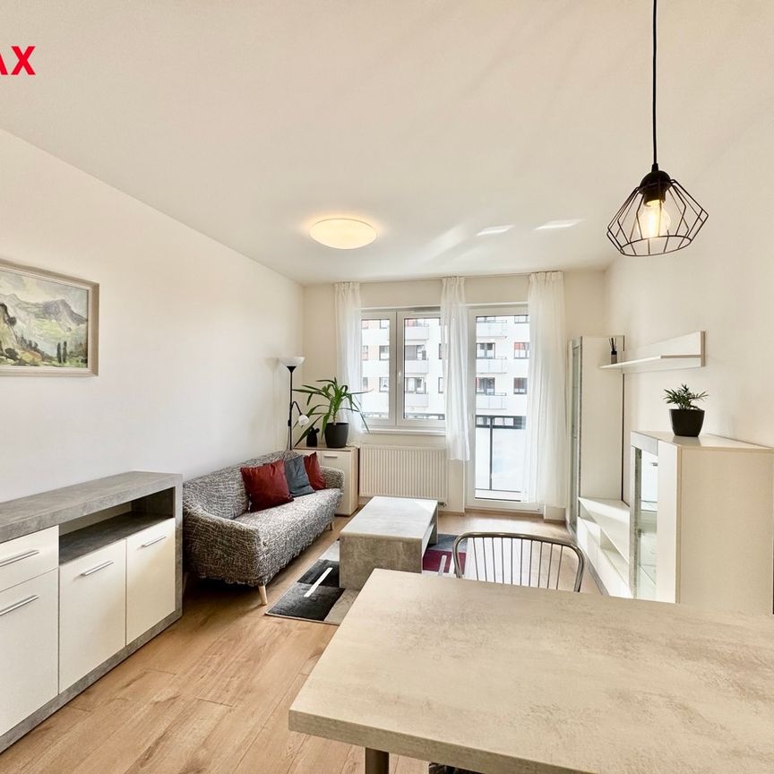 Pronájem bytu 2+kk v osobním vlastnictví 44 m², Praha 5 - Hlubočepy - Fotografie 1