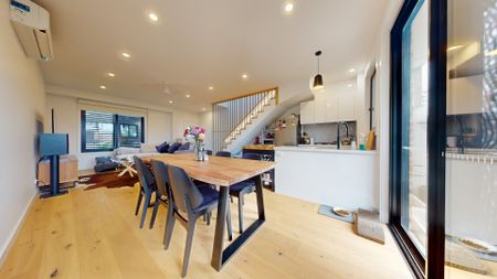 Modern Townhouse! - Photo 3