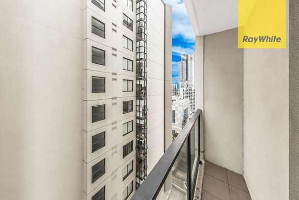 Modern Studio Apartment - All Bills Included! | Walk to Parramatta Westfield & Train Station - Photo 1