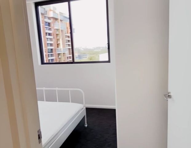 5 Cresent St, Sydney - Photo 1