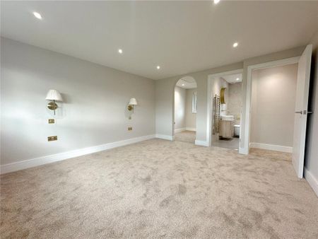 5 bedroom semi-detached house to rent - Photo 5