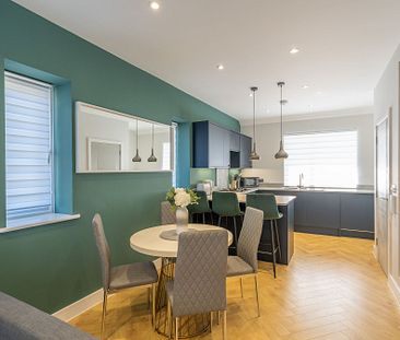 Brighton Road, Horley, RH6 - Photo 3
