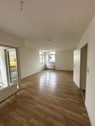 ++Erdgeschosswohnung mit 2 Balkone und Tiefgarage++ - Photo 1