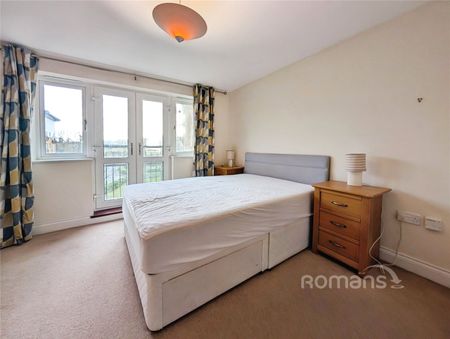 2 bedroom apartment to rent - Photo 3
