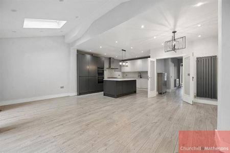 5 bedroom detached house to rent - Photo 5