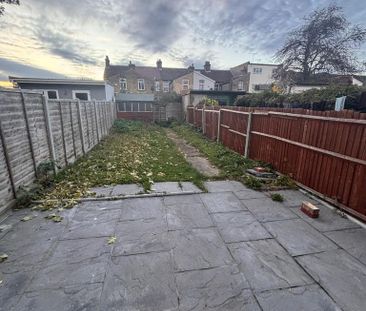 3 bedroom detached house to rent - Photo 6