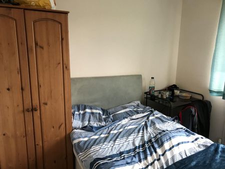 5 bedroom detached house to rent - Photo 4