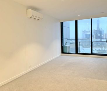 Stylish 2-Bedroom Apartment with Study in Prime Southbank Location - Photo 5