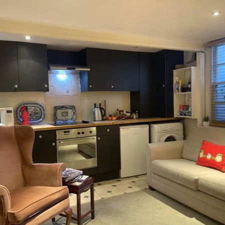 1 bedroom flat to rent - Photo 4