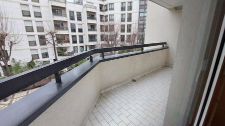 location Appartement T5 DE 111.7m² À PARIS - Photo 5