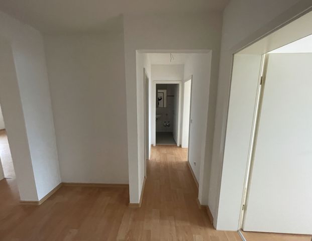 3-Zimmer-Wohnung in Düren, Karl-Arnold-Straße 120 - Photo 1