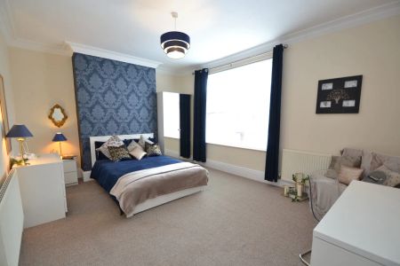 Kimberley Road (6 bed) - Photo 3