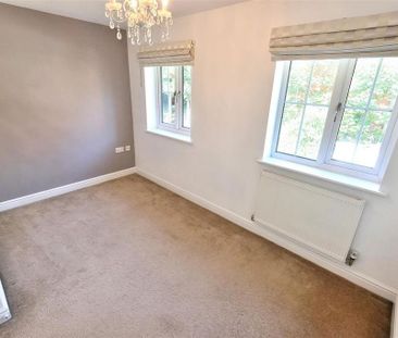 2 bedroom semi-detached house to rent - Photo 4