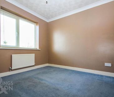 4 bedroom detached house to rent - Photo 4