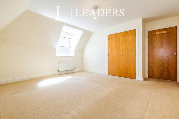 2 bedroom apartment to rent Sonnet Court, 2 Tennyson Road, Worthing, BN11 - Photo 1