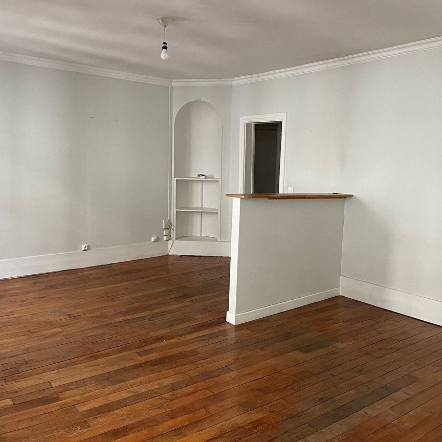 RUE DURANTIN - 2 pièces - 46.12m² - Photo 1