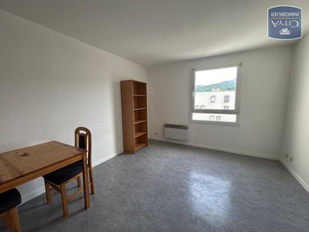Location Appartement 1 pièce 19m² CHAMBERY 73000 - Photo 2