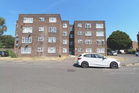 Arborfield Close, Slough, SL1 - Photo 2