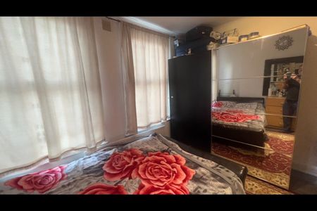 2 Bed Maisonette, Stanley Road, HA2 - Photo 5
