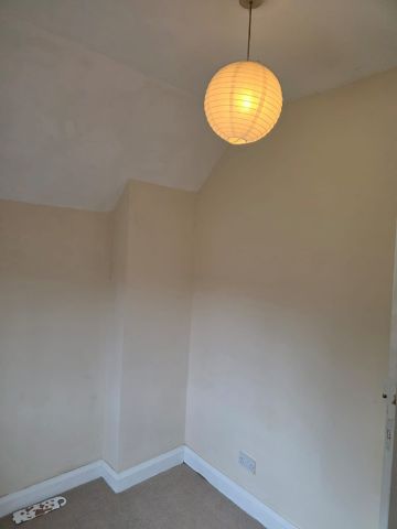 4 Bed Semi-Detached House, Birmingham, B14 - Photo 3