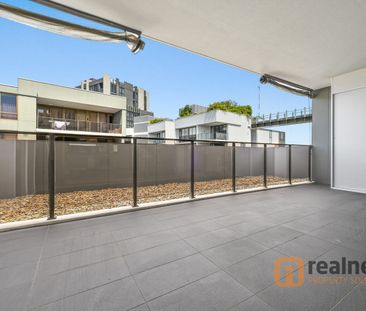 Low-Maintenance Waterfront Lifestyle in Wentworth Point - Photo 5