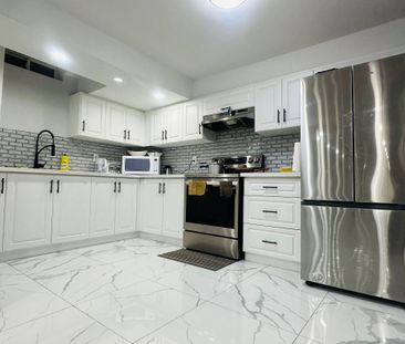 For Lease - 19 Sculptor Street, Brampton, Ontario - Photo 3