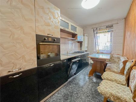 Apartament 2 camere decomandat | parcare proprie | centrul Civic - Fotografie 3