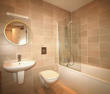 2 bedroom apartment to rent - Photo 6